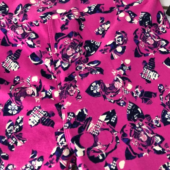 18 LuLaRoe Pink with Flowers Leggings Size OS - Picture 2 of 4